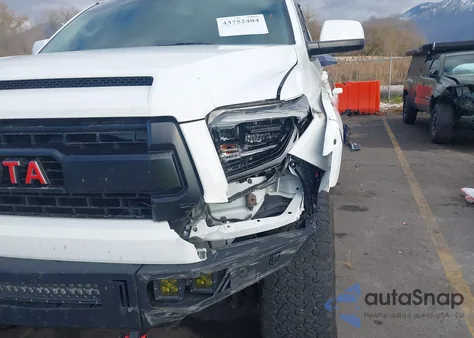 2015 Toyota Tundra Platinum 5.7L V8 z USA, uszkodzony, nr VIN 5TFAW5F13FX486514